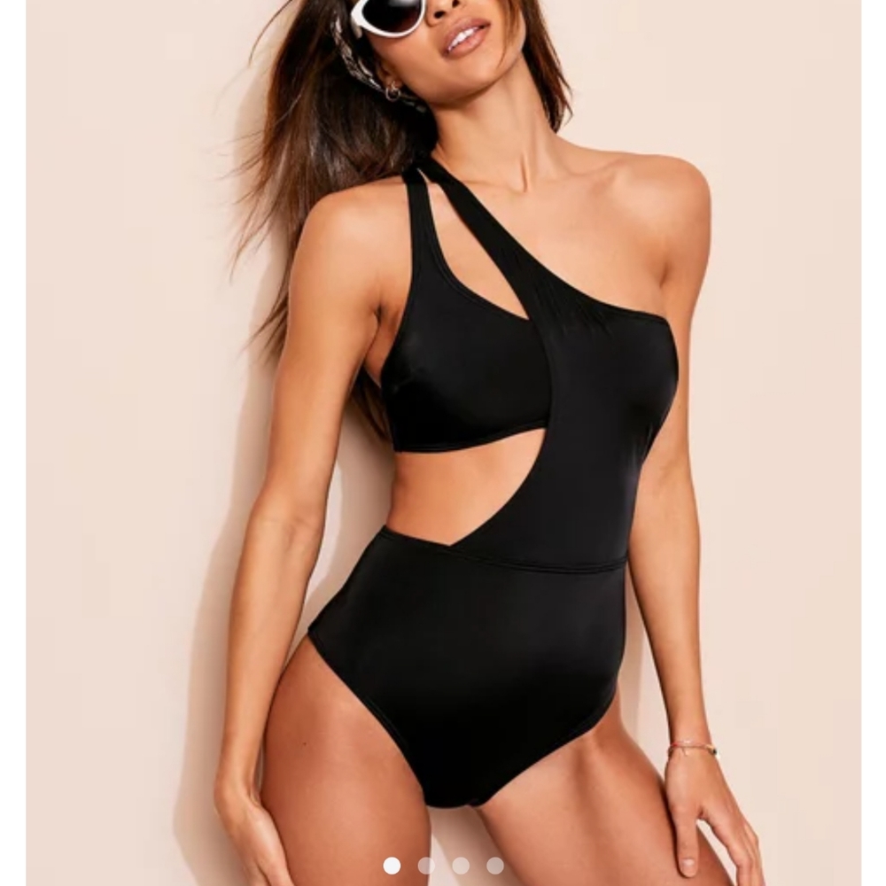 Alaine Contour One Piece Swimsuit